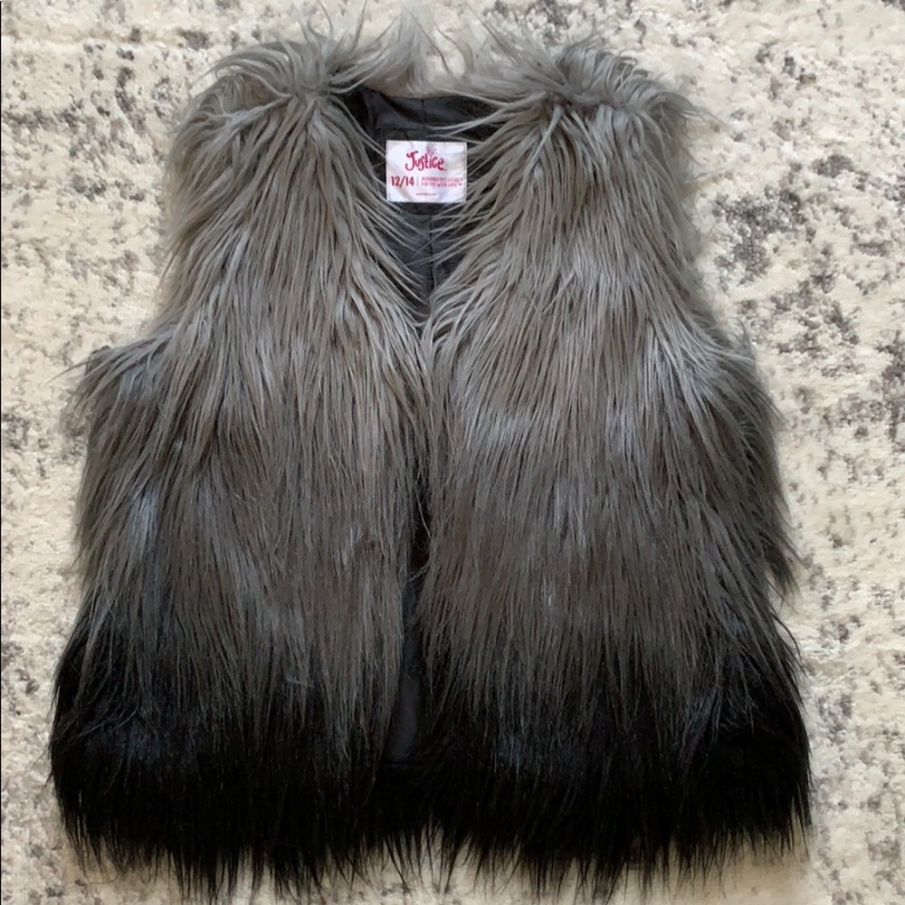 Justice Faux Fur Vest sz 12/14.  NWOT